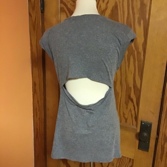 Hella fine open back t shirt - Picture 10 of 10